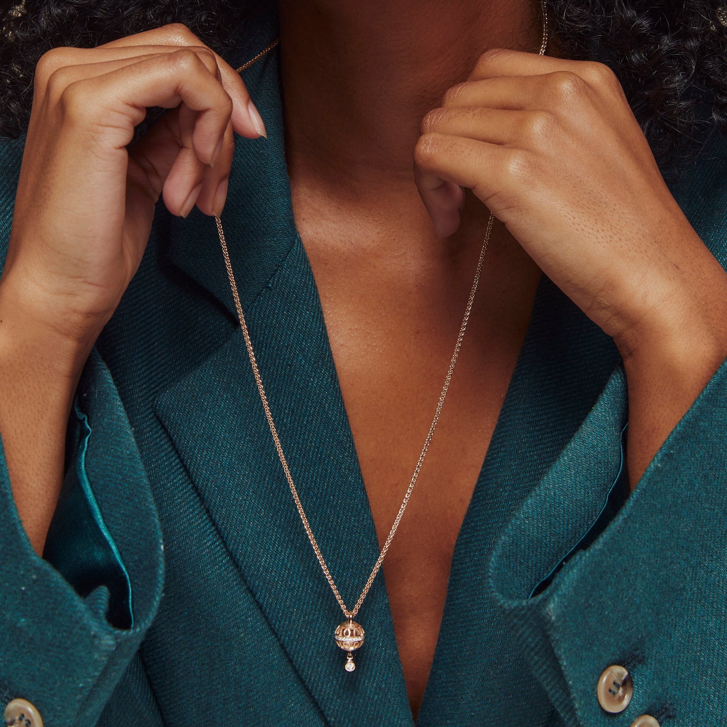 Toujours Ajour Anhänger & Halskette Toujours Ajour Anhänger & Halskette